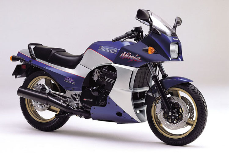 温故知新 初代NInja GPZ900R FOREVER4 「GPZ900R・Ninja大全2 A7〜A11