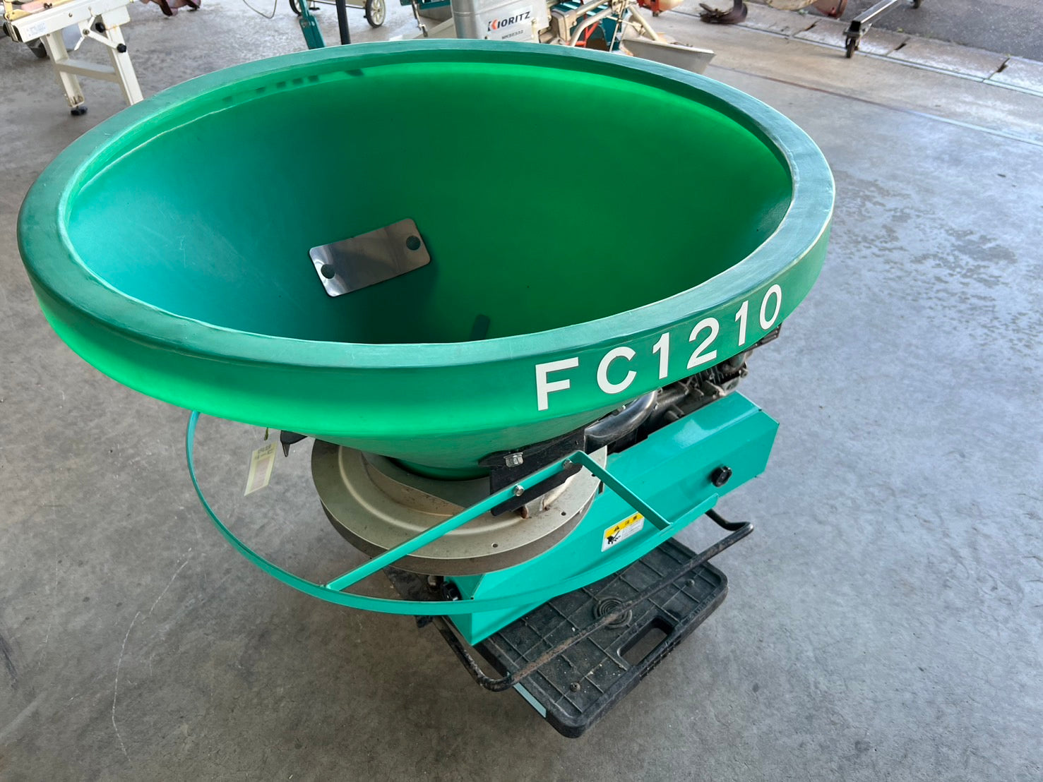 タカキタ 中古 フルーツキャスター【肥料散布】＊FC1210H 『山形店