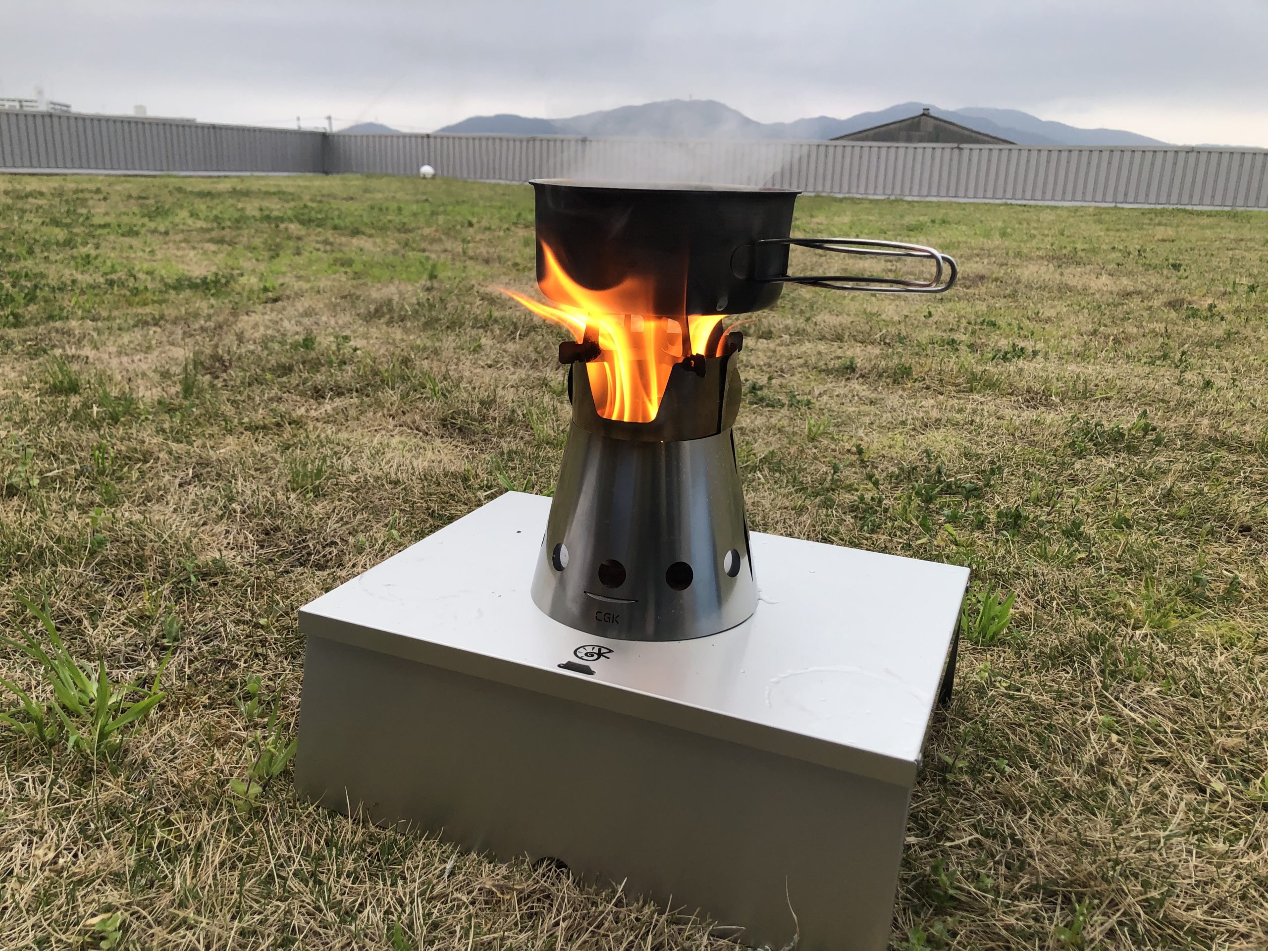 薄くて軽い組立式の2次燃焼ストーブができました！！ | CGK BLOG