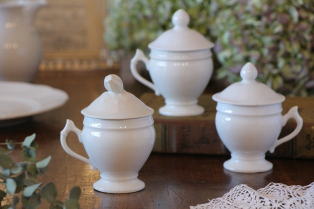 シンプルで美しい佇まいのマスタードポット フランスアンティーク食器