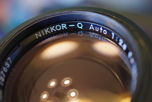 半世紀近く前のレンズ「Nikkor-Q Auto 135mm F2.8」をNikon D90に付け