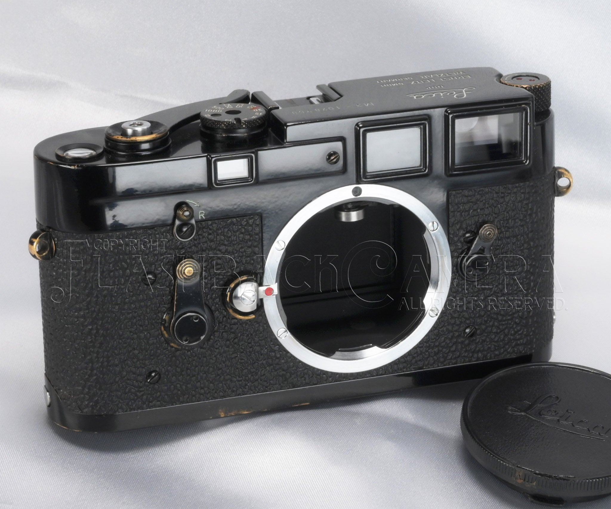 Leica M3 Black Paint – FLASHBACK CAMERA