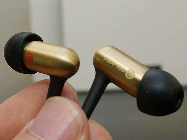 ソニー、真鍮+新BAでリニアリティを向上したイヤフォン「XBA-100
