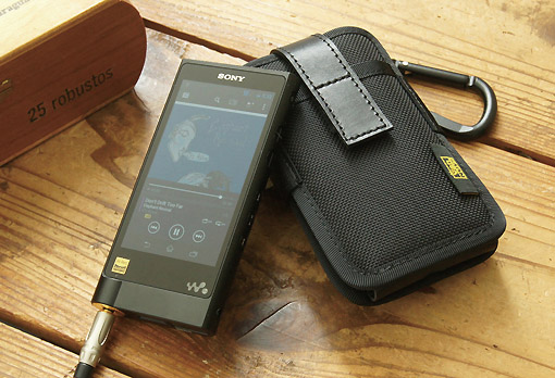バンナイズ、ウォークマン「NW-ZX2」専用キャリングケース。4,000円