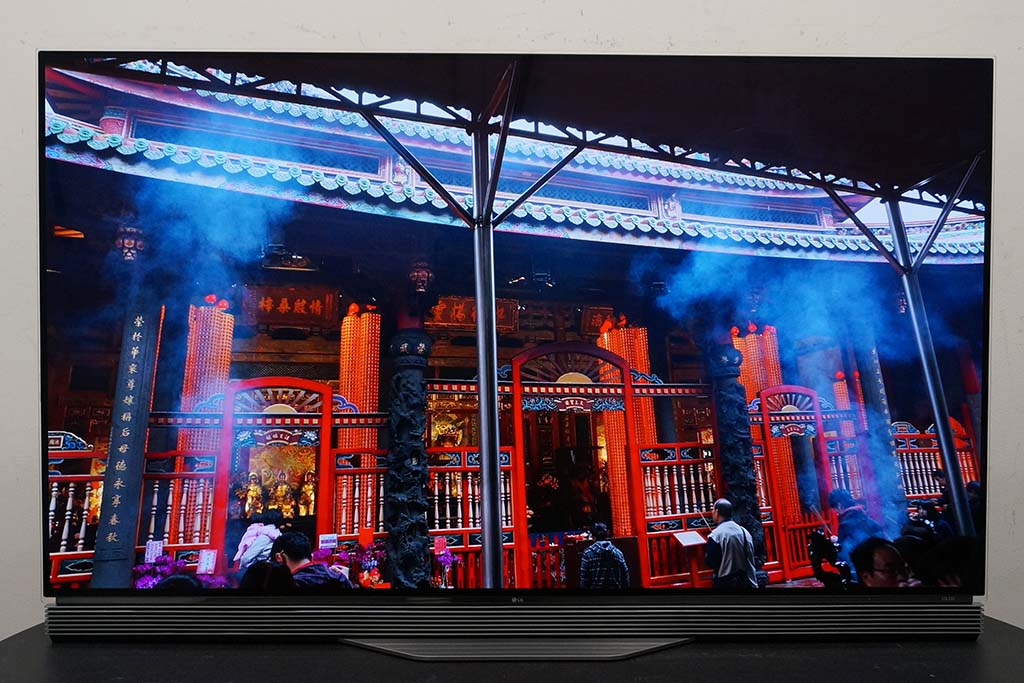 西川善司の大画面☆マニア】唯一無二の有機EL高画質。LG「55E6P」の4K