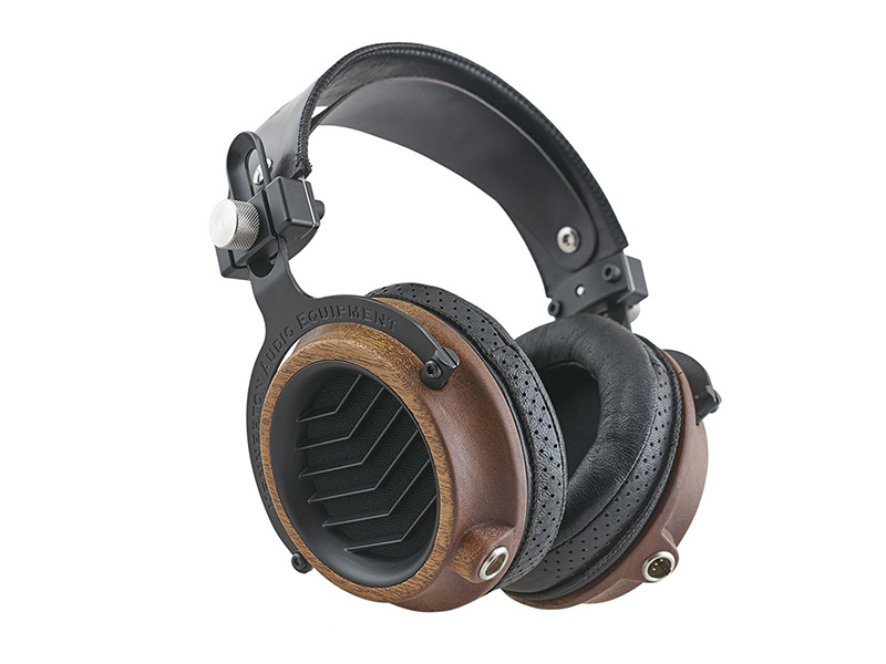 Fischer Audio、ロシア軍用素材を使った平面駆動ヘッドフォン「ODIN