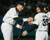 金本知憲選手が904試合連続フルイニング出場で世界記録を更新！: あずスタ