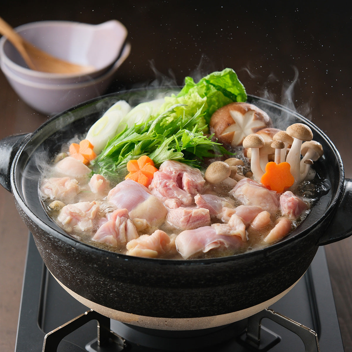 朝引き鶏の水炊きセット（ガラスープ・モモぶつ切り・ポン酢） – 朝