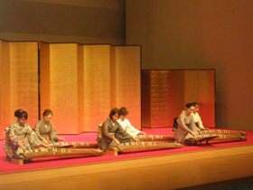 文化財めぐり「八橋流筝曲」 | 長野市文化財データベース 頭で感じる