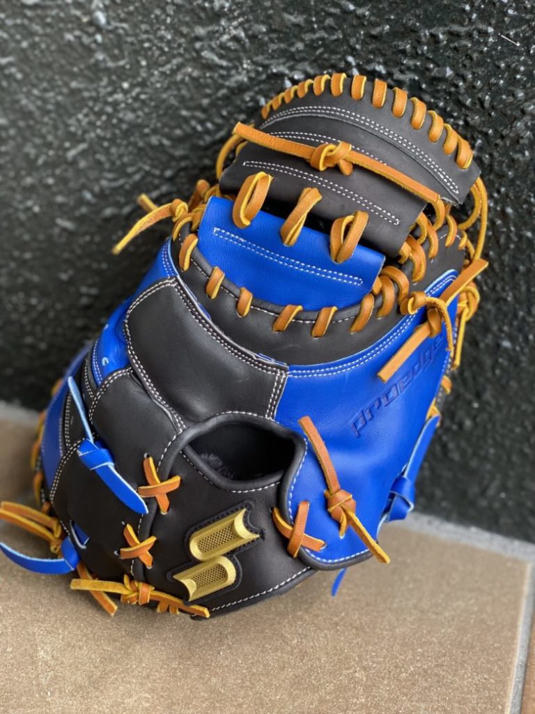 SBNバックで変わる】梅野選手の声を形にしたSSKのキャッチャーミットが