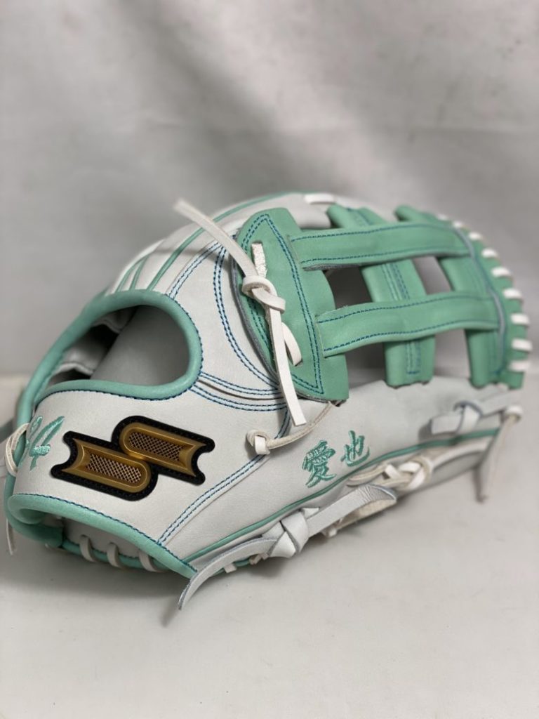 超爽快なMグリーン】SSKの夏らしいプロエッジ外野手用オーダーグラブを