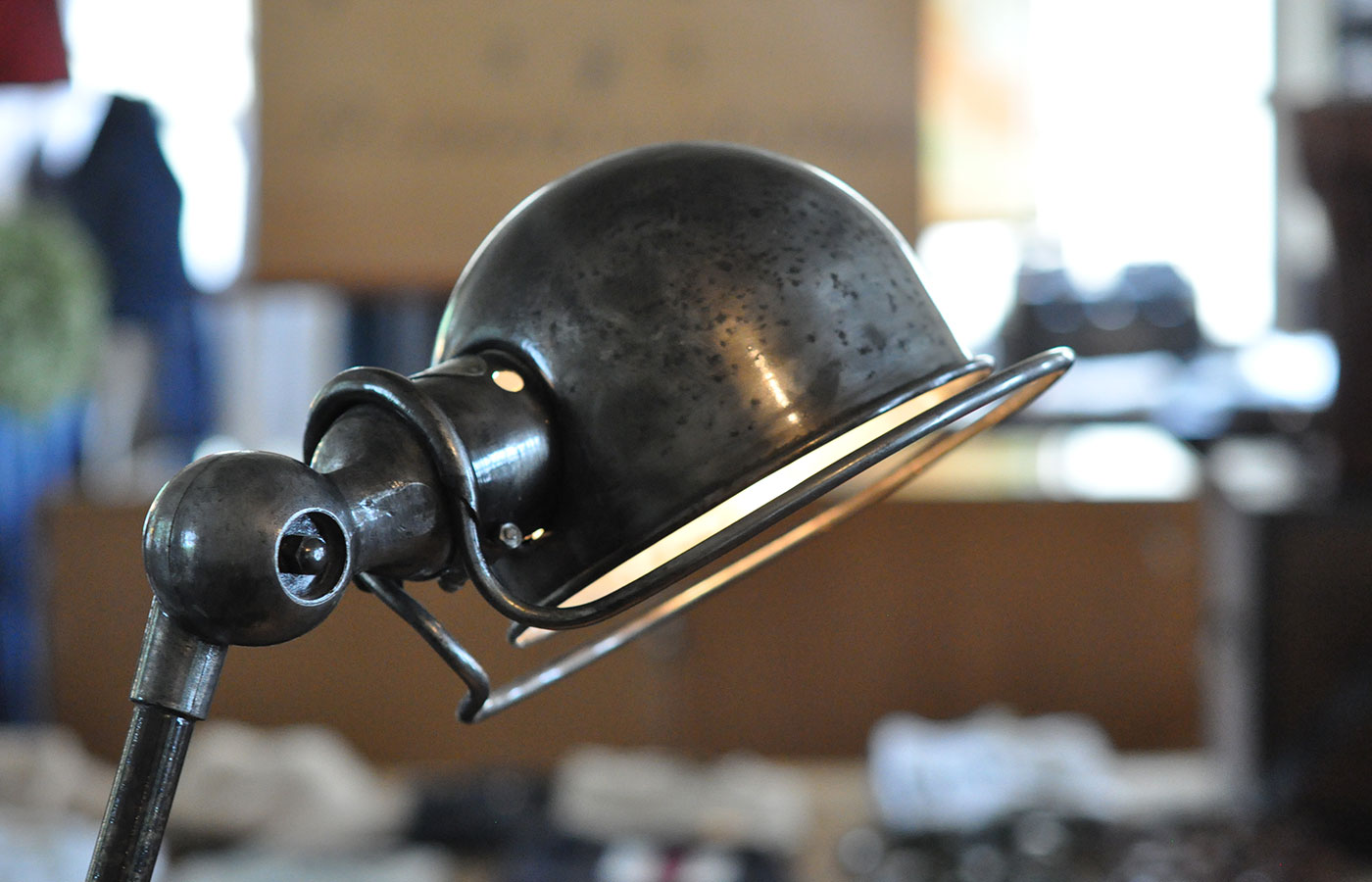 Art of Vintage “Jielde Lamp” | BLAUBERG an der KÜSTE