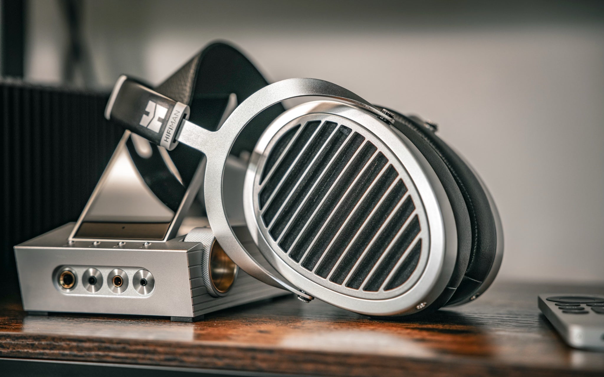 Planar Power for Portable Players? HIFIMAN Ananda Nano Review