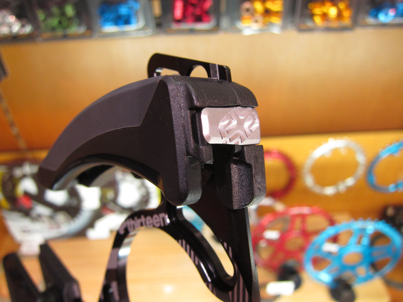 e.thirteen】 新型チェーンデバイス 入荷しました。【LG1+2