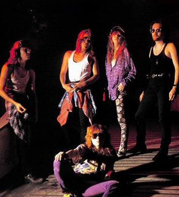 THE SILVER DOGGS / ザ・シルヴァー・ドッグス ページ-