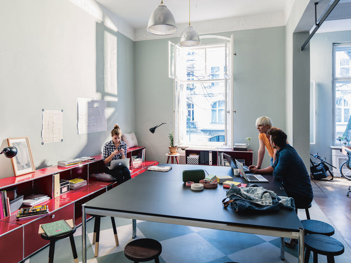 スモールオフィスのシーン1