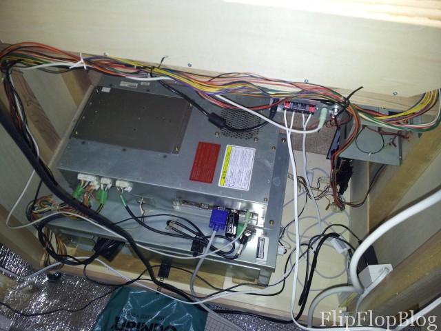 pop'n music 20 PCB（実機）の搭載＆起動に成功しました。 - FlipFlopBlog