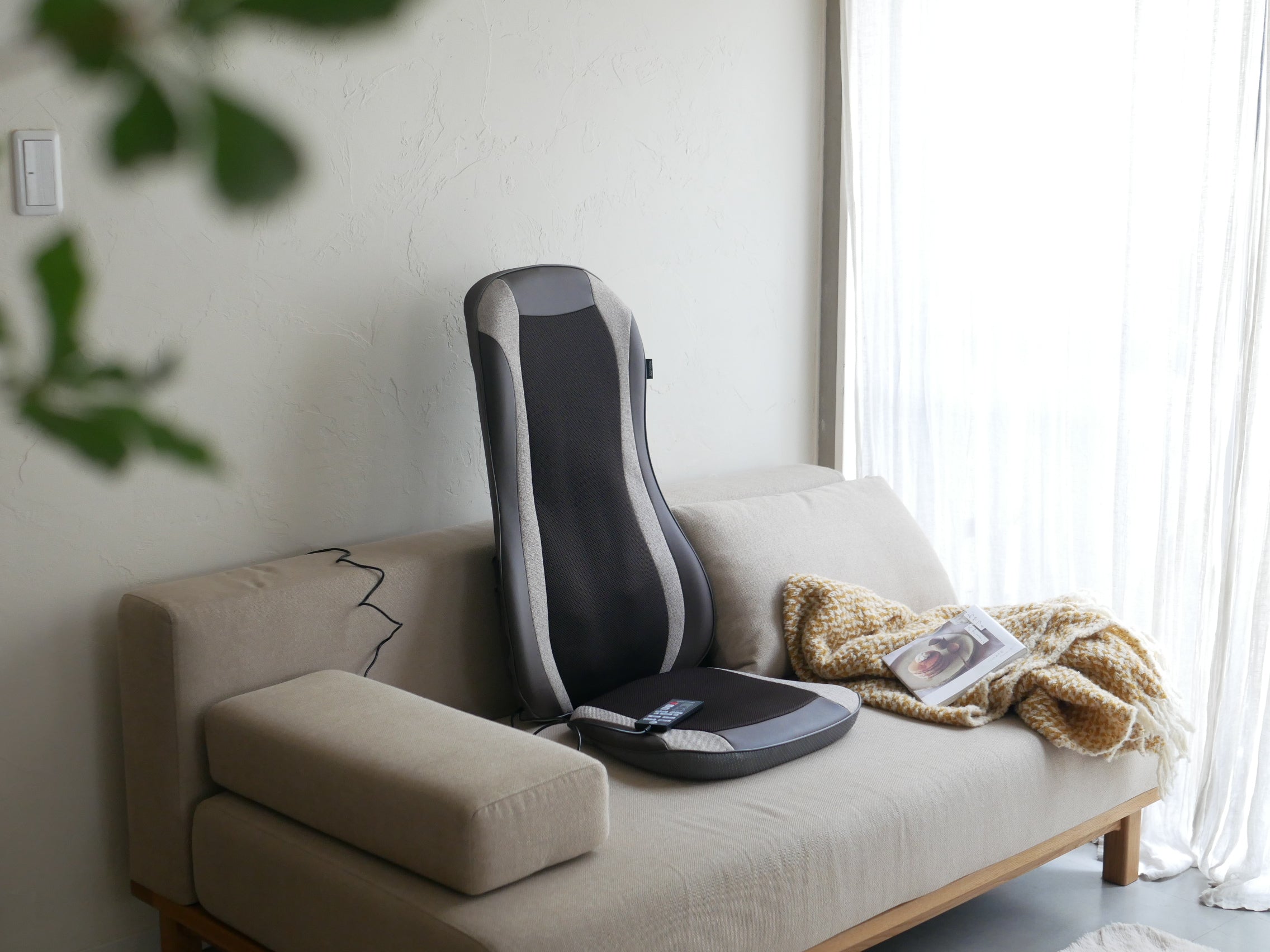 モンデール＞コンパクトマッサージシート たたきほぐし名人