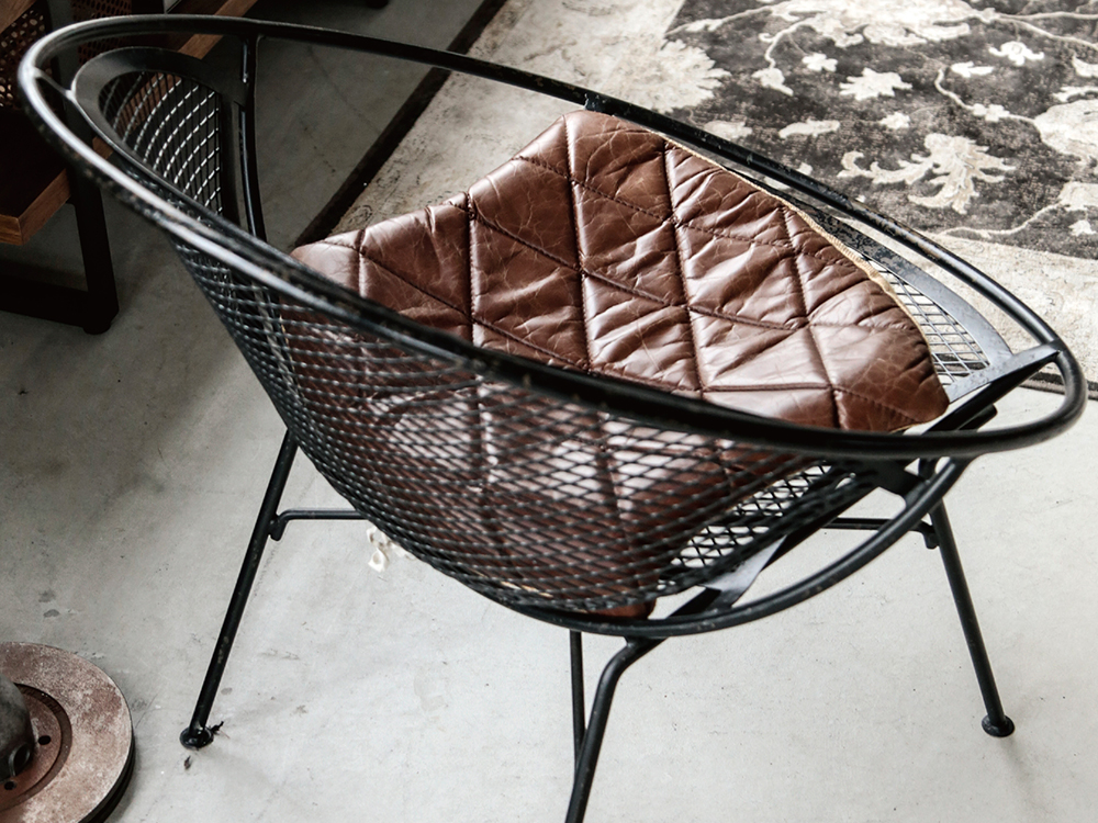 Person パーソン・メタル・ラウンジ・チェア