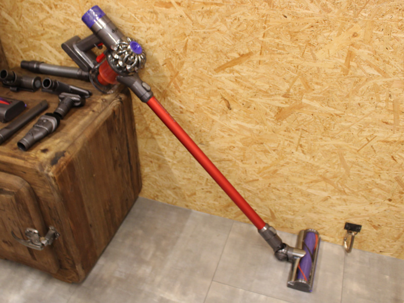 ダイソン、抜け毛もすっきり取れるペットオーナー向けの「Dyson V6