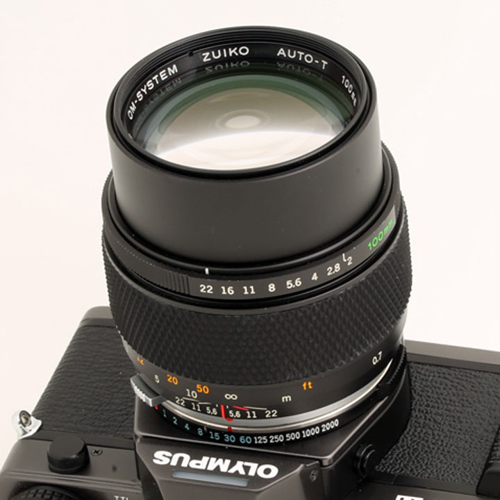 OM ZUIKO AUTO-T 100mm / f2.0 (OLYMPUS オリンパス)