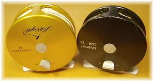 毛鉤を巻いて川に行く（フライリール）