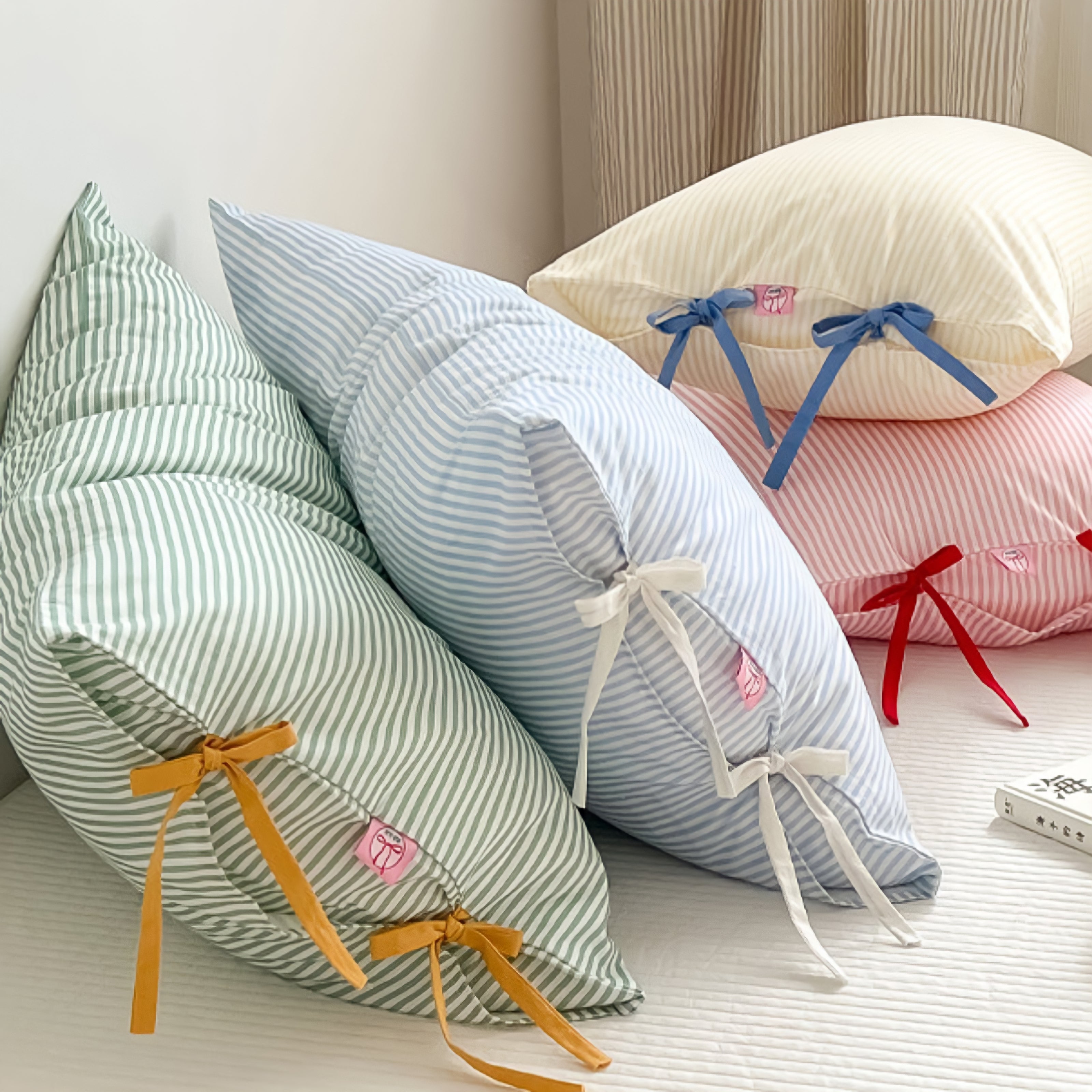 ガーリーリボンストライプ枕カバー – kocol