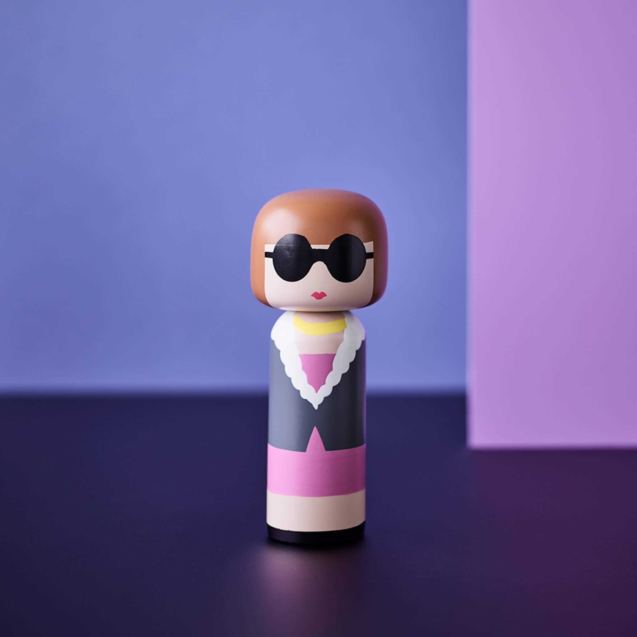 Anna Kokeshi Doll | Gefeierte Frauen-Ikonen - Lucie Kaas