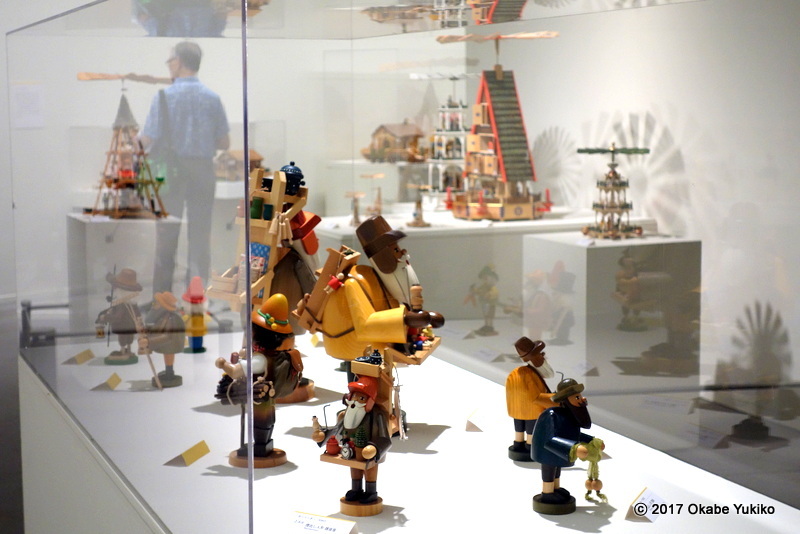 アトリエ・ニキティキのコレクション・ヨーロッパの木の玩具展