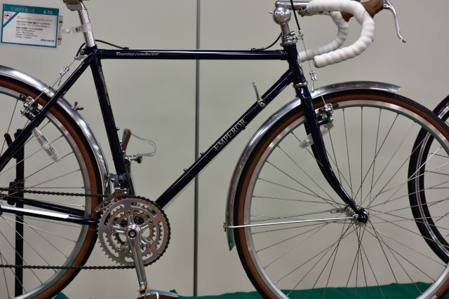 EMPEROR 皇帝と言う名の名車 エンペラー 丸石サイクル : ライト