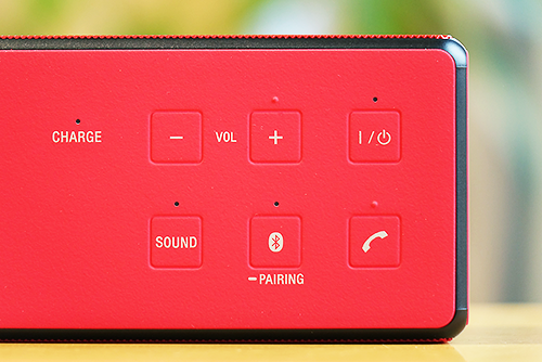 小さくなっても性能アップ！「SRS-X33」開梱・外観レビュー