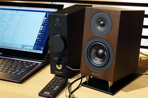 PCと組合せ抜群なハイレゾ対応のコンパクトオーディオ「CAS-1」ストア