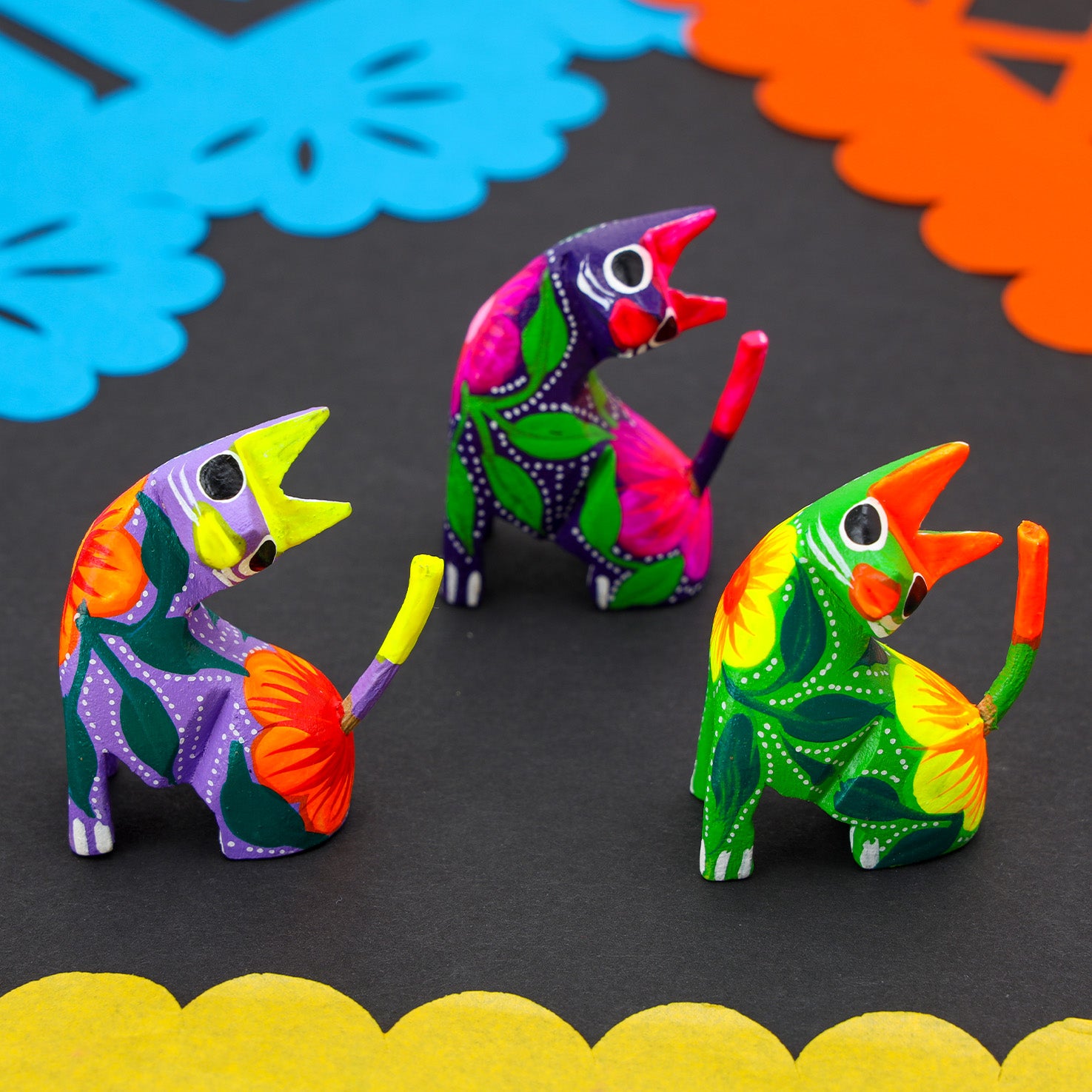 Hand Painted Neck Side Bend Cat | Lolo Mexican Mercadito