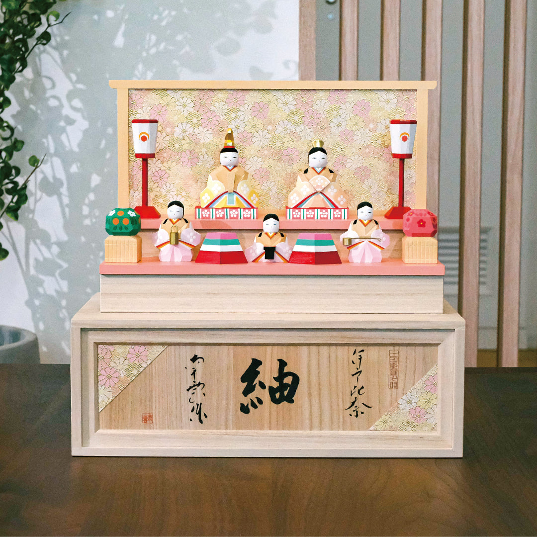 雛人形 伊予一刀彫り 紬 三段 五人飾り【南雲作】 – 晴れと暮らす
