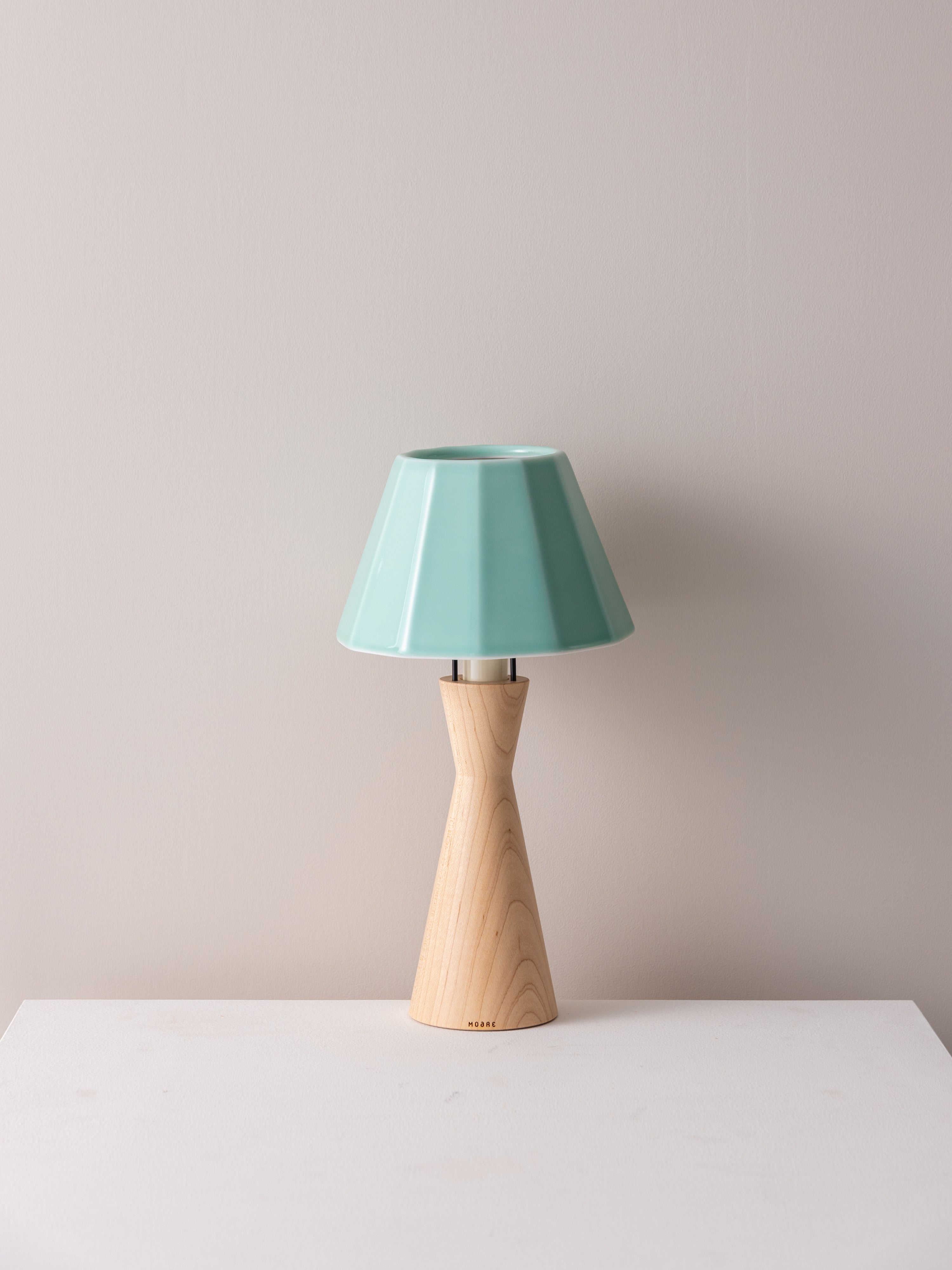 MOARE 小田陶器 × モアレ 青磁ティーポ（照明）/飛騨工芸セレクション