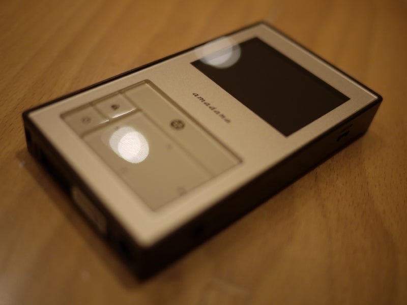 amadana SAL デザイン家電ブランド”アマダナ”のポケットビデオカメラVC