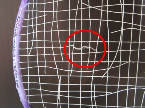 ダブルでガット切れ・・・ | ドッピョのバドミントンブログ