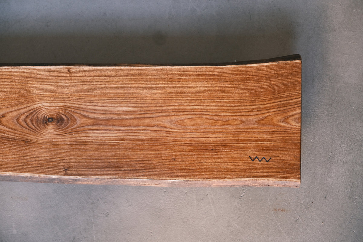 槐(エンジュ) 一枚板プレート | 465×120-140×25 mm – 一枚板テーブル