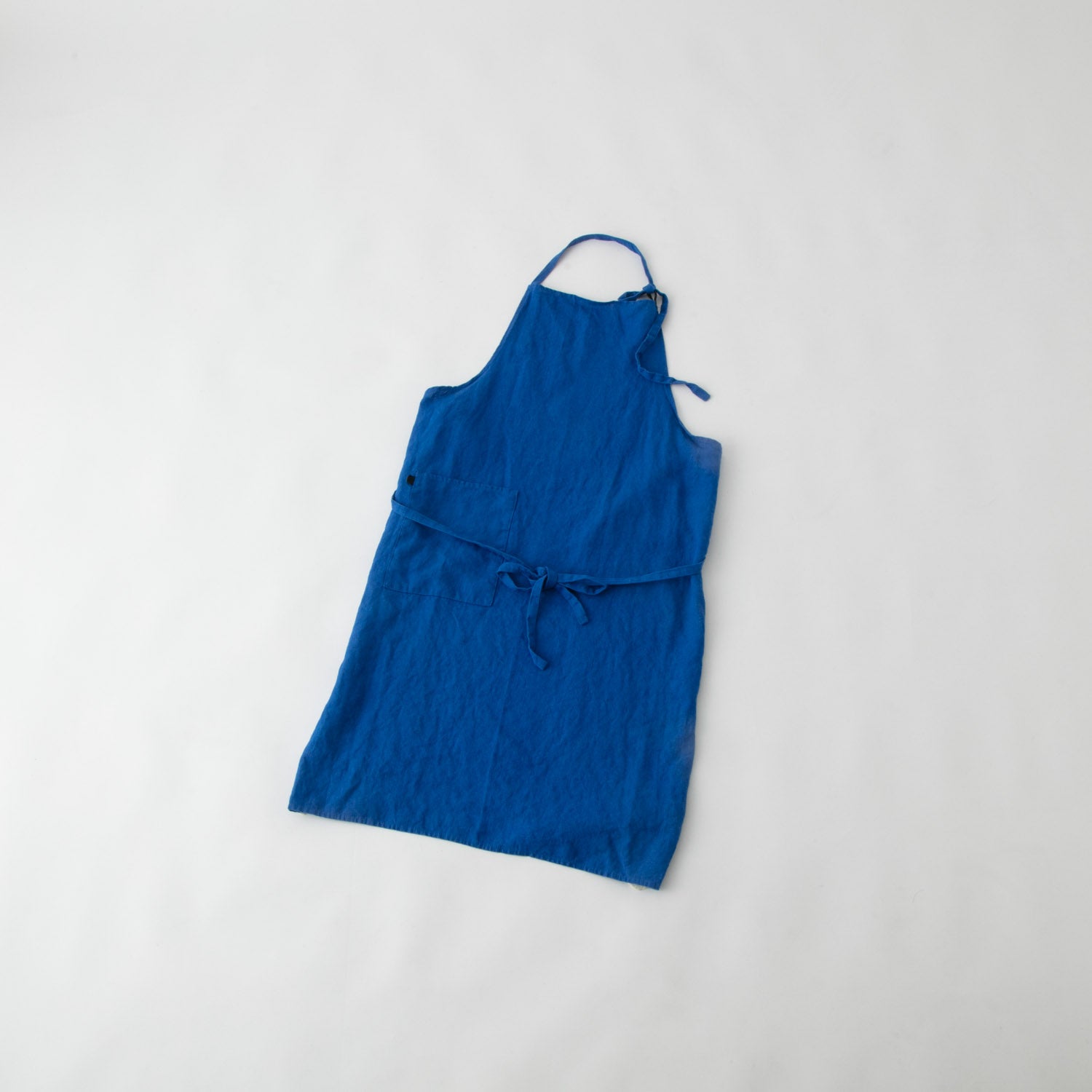 Linne（リンネ） エプロン ロイヤルブルー |キッチン用品通販サイト Y