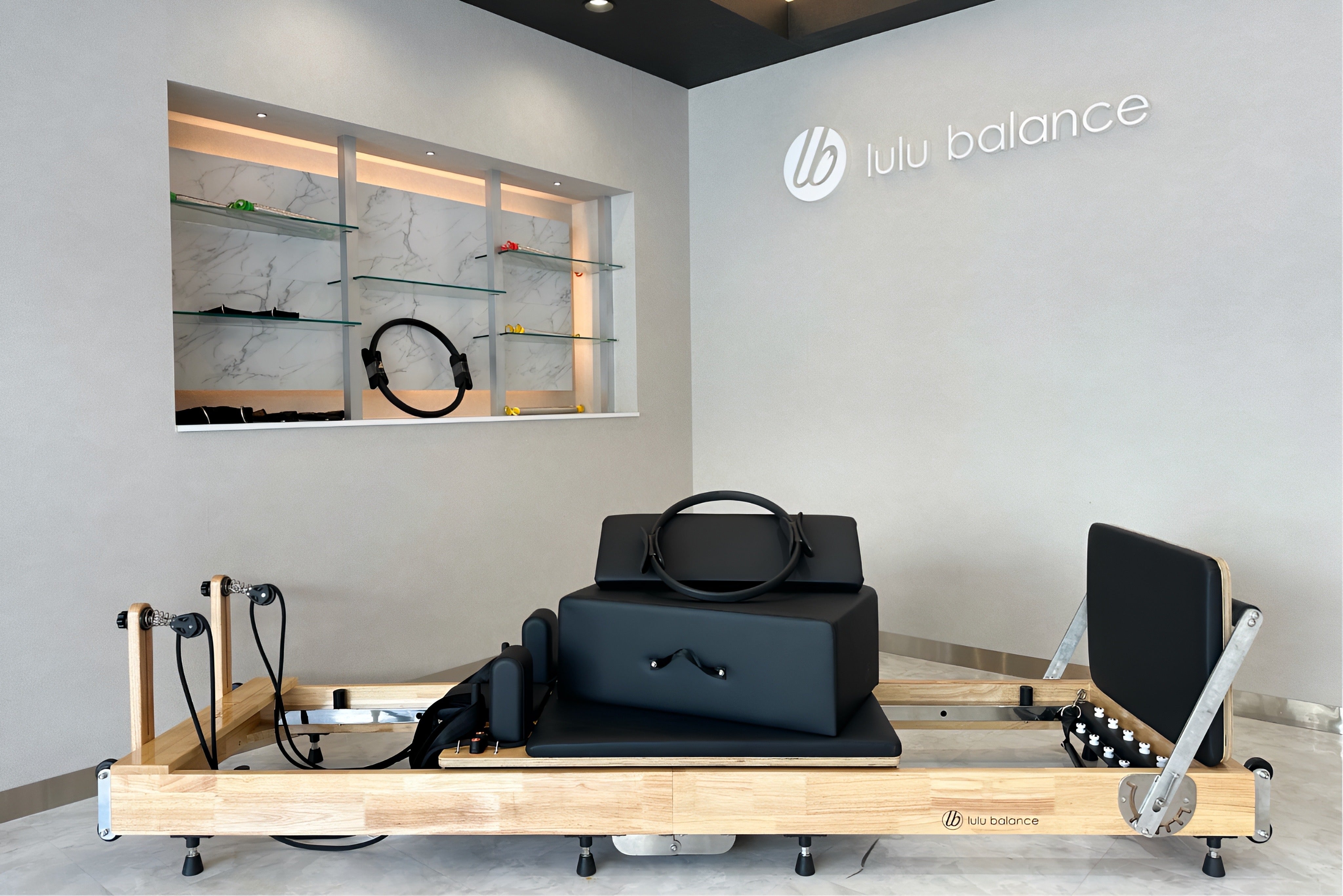 リフォーマー開業セット(メープルフレーム) 折り畳み式 – lulubalance