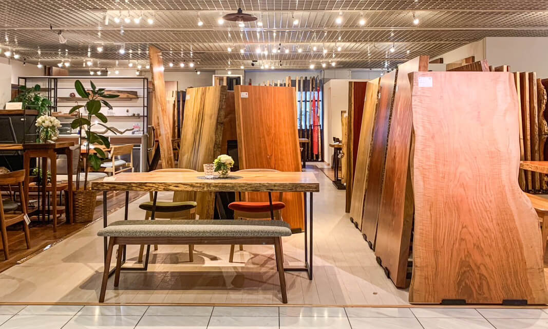 新宿ギャラリー 【一枚板家具専門店 アトリエ木馬公式オンラインストア】