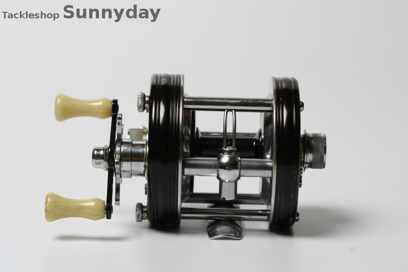 アブガルシア アンバサダー 5000C 激レア5桁フットナンバー49671