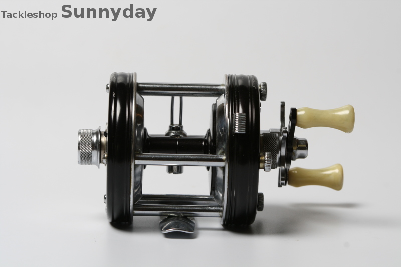 アブガルシア アンバサダー 5000C 激レア5桁フットナンバー49671