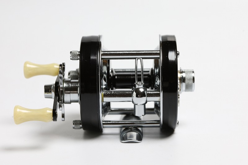 アブガルシア アンバサダー 5000C 73年 ビッグA 山型カップ 730602