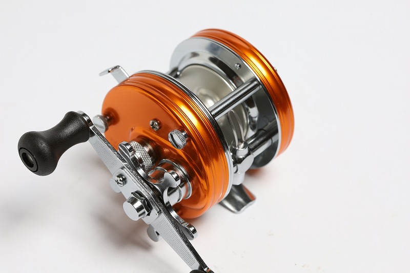 アブガルシア アンバサダー 4500 C サンセットオレンジ 未使用並み