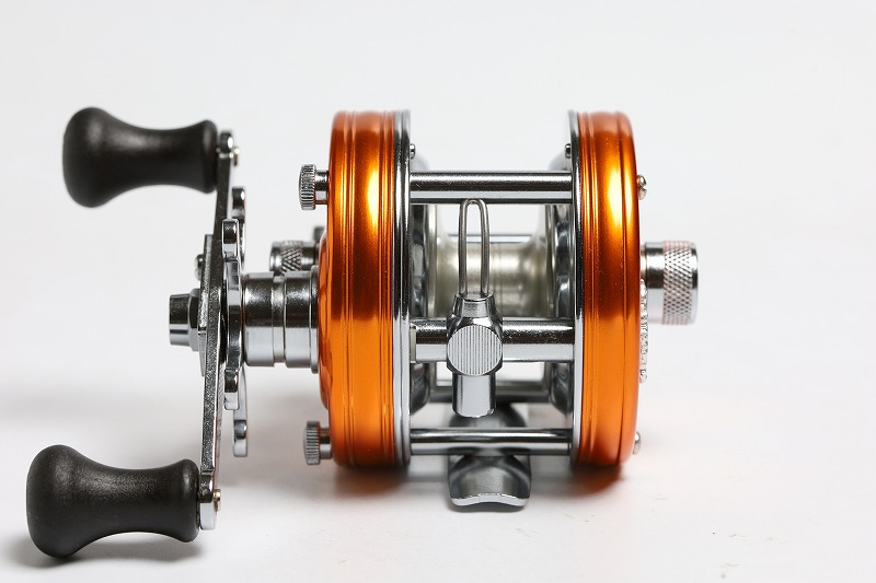 アブガルシア アンバサダー 4500 C サンセットオレンジ 未使用並み