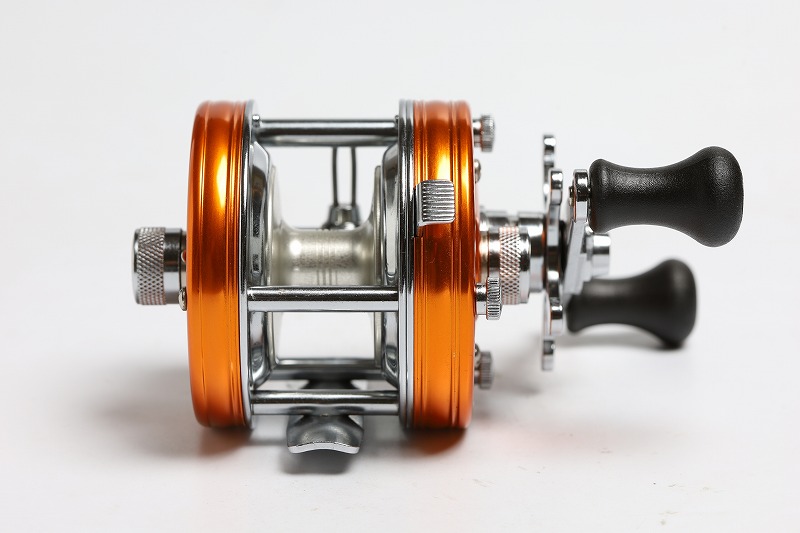 アブガルシア アンバサダー 4500 C サンセットオレンジ 未使用並み