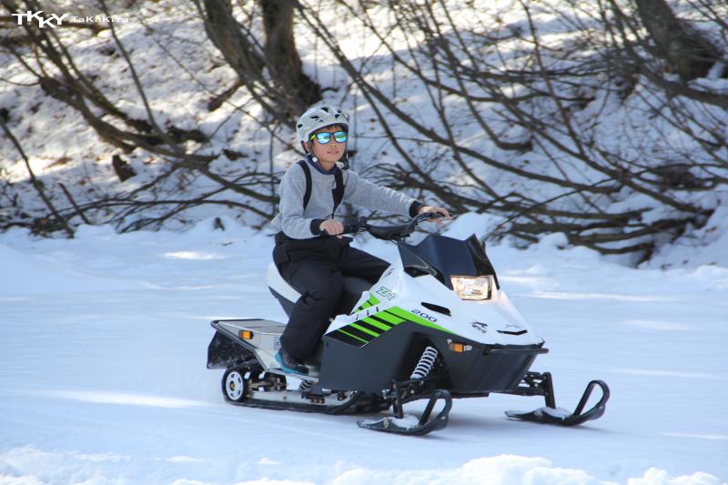 小型スノーモービルが登場！【ZR200】｜RSS高喜屋