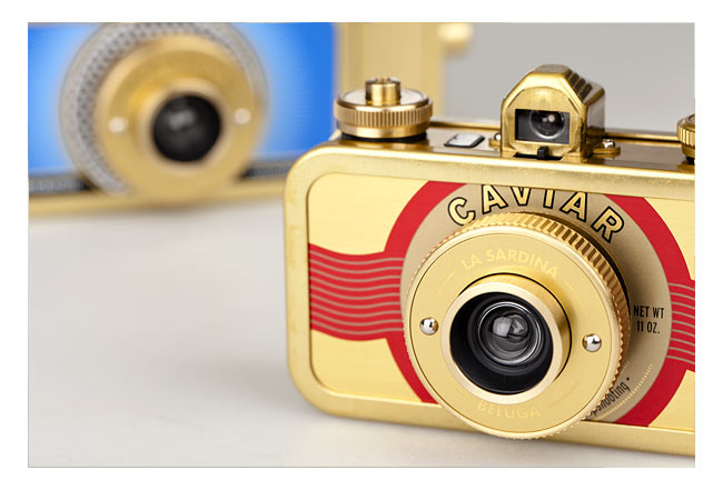 Lomogeaphy : Metal Edition La Sardina Cameras!