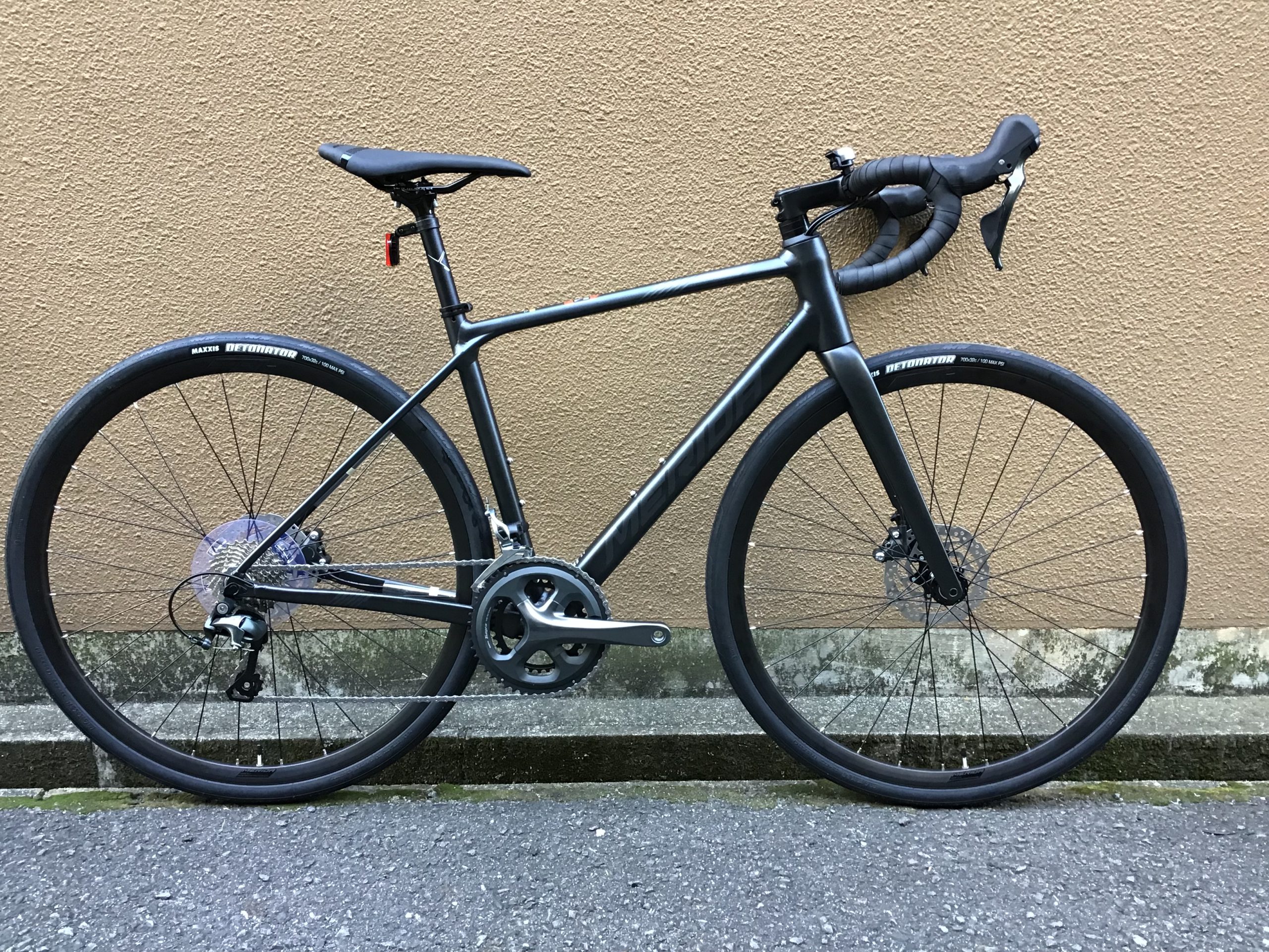 特価 現品限り MERIDA SCULTURA ENDURANCE 300 油圧DISC ティアグラ